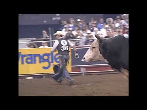 Michael Gaffney vs Tiny Tim - 99 PBR Nashville (84 pts)