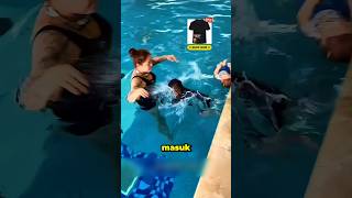 Download lagu Ternyata Gini Metode Ngajarin Renang Bayi di China! 👶💦 mp3