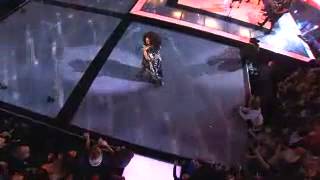 Prinnie Stevens, Mahalia Barnes and Jimmy Barnes Sing River Deep Mountain High