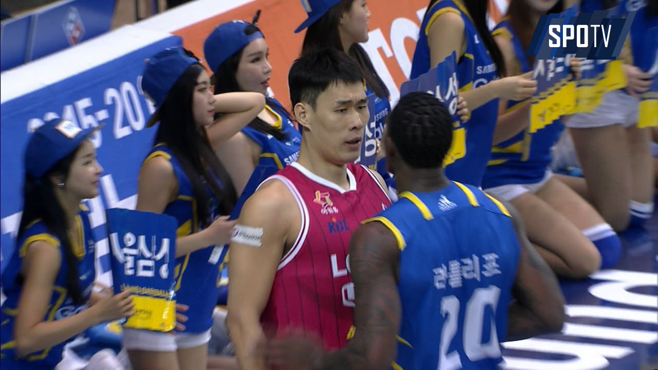 [프로농구] '더블 테크니컬 파울' 류종현-라틀리프의 날카로운 신경전 (01.20)