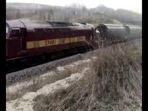 37401 departs Peak Forest on 6F67 to Arpley