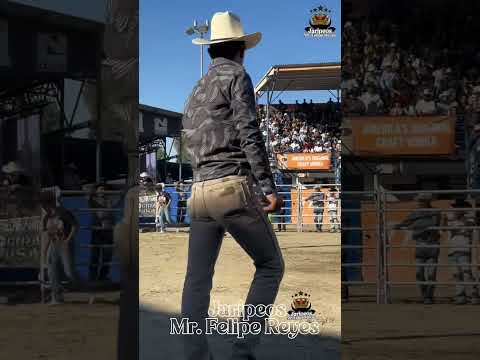 Mario de Vallarta vs señor de la Palma en pico Rivera ￼