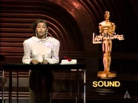 Afrika Dışı En İyi Ses Ödülünü Kazandı: 1986 Oscarları