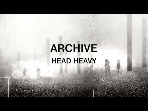 Videoclip de Head Heavy — Archive