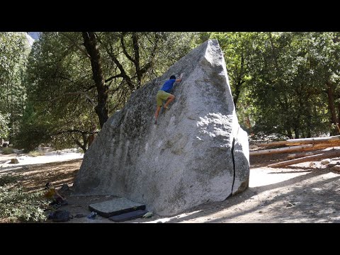 Yosemite Bouldering: The Glass Pyramid Face (V1)