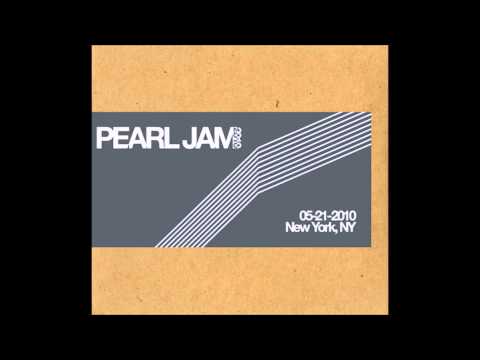 Pearl Jam - Corduroy live New York 2010