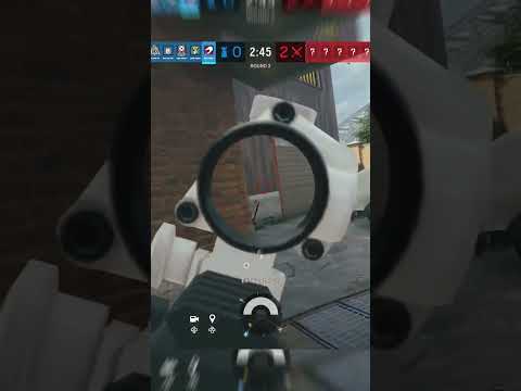 Rainbow Six Siege PC RANKED using a CONTROLLER!! #trending #gaming #rainbowsixsiege #r6 #fyp #faze