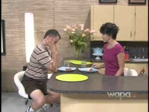 Risas en Combo 11/24/10 - Mama's Boy 3/4