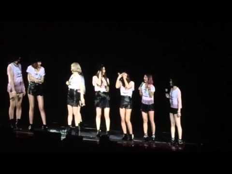 [FANCAM] 160131 Tiffany- UR & Seohyun Stress