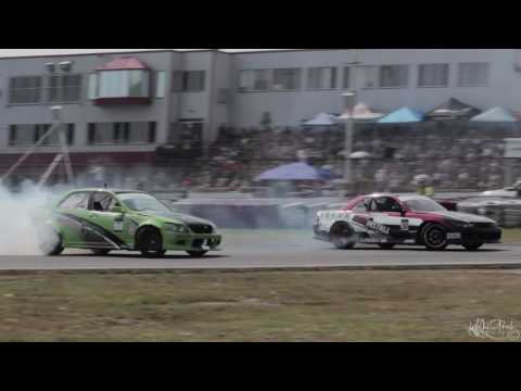 Éric Bélanger Leading Jeff Laflamme - Formula Drift Canada World 2015