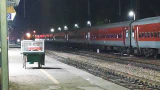 preview picture of video '12486 Shri Ganganagar To Nanded Express Departure Jakhal Jn'