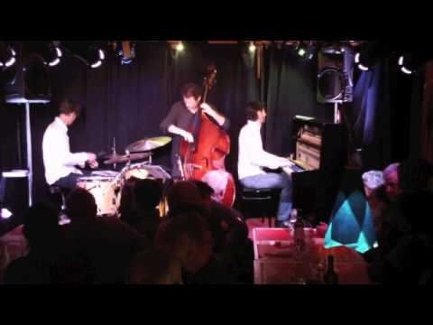 Sébastien Lalisse Trio - In the Wee small hours of the morning
