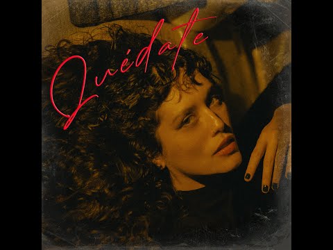 Gala Brie - Quédate (Lyric Video)