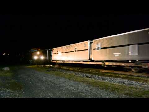 2 CN FREIGHT TRAINS CROSS PATHS AT NIGHT - MONTREAL