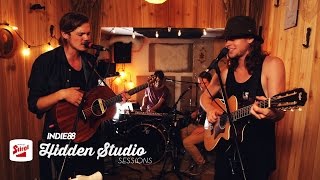 Half Moon Run - &quot;Full Circle&quot; &amp; &quot;I Can&#39;t Figure Out What&#39;s Going On&quot; (Stiegl Hidden Studio Sessions)