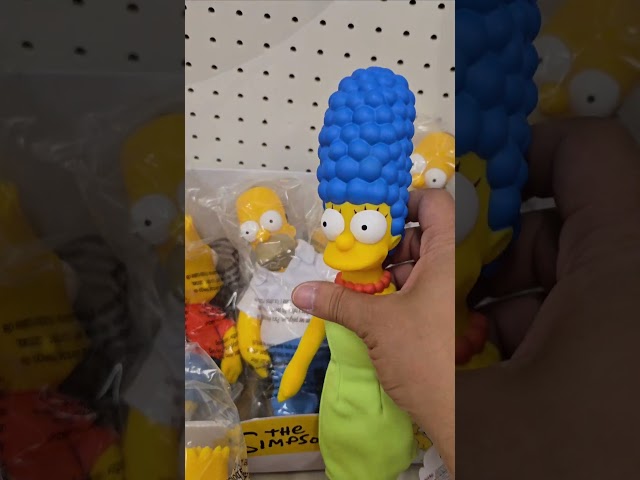 Vídeo relacionado con Shelf Talkers Peluche Charlatán Homer de Los Simpson
