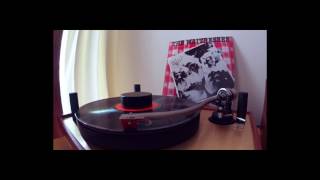 The Waitresses - I Know What Boys Like