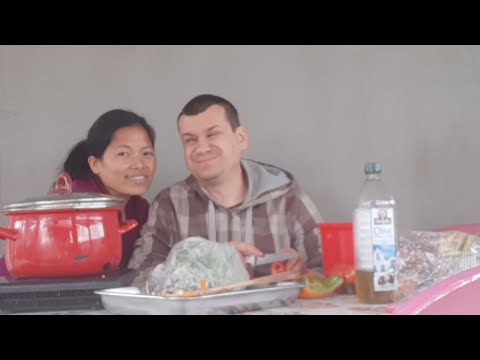 COOKING OUTSIDE WITH MY FILIPINA WIFE : DANIEL MOLDOVAN