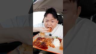 Download lagu Trying Malaysia 🇲🇾 Nasi Kukus Rimba! REALLY GOOD OR NOT? #hungrysam #reallygoodornot #nasikukus mp3
