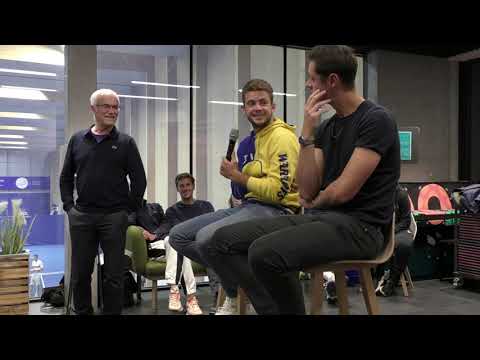 Echange entre les jeunes du CE, Maxime Janvier et Enzo Couacaud