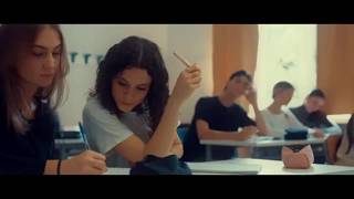 Alex Fusaro, il prof cantante e la canzone che racconta l'amore con le Leggi di Keplero: il video...
