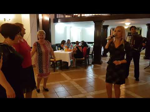 Adriana Curtu Voaidoș  și Doru Taranu 0751798785