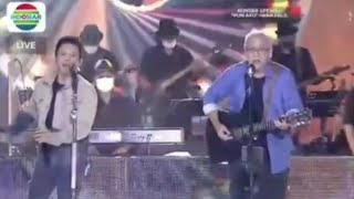 Download lagu ARIEL NOAH FT IWAN FALS - PESAWAT TEMPURKU | HUT IWAN FALS INDOSIAR mp3