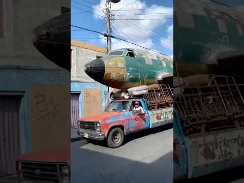 Cuando el de los fierros llega con su avión nuevo 😂 #humor #comedia