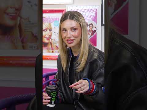 ΜΑΣ ΤΗΝ ΠΕΦΤΟΥΝ ΣΤΟ ΓΥΜΝΑΣΤΗΡΙΟ