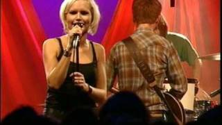 The Cardigans Live in Shepherds Bush Empire London 1996 (17) - Rise And Shine