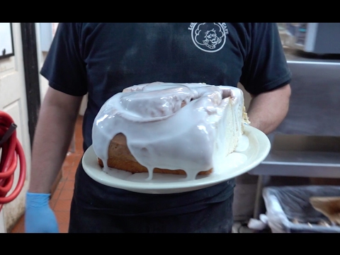 download lagu mp3 mp4 Best Mail Order Cinnamon Rolls, download lagu Best Mail Order Cinnamon Rolls gratis, unduh video klip Best Mail Order Cinnamon Rolls