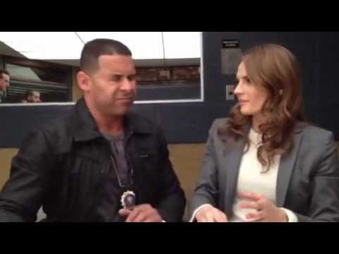 Did Jon Huertas just steal a kiss from Stana Katic?
