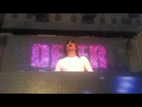 Offer Nissim Feat Sarit Haddad - Ze Sheshomer Alay @ Selena Eilat 7.11.2014