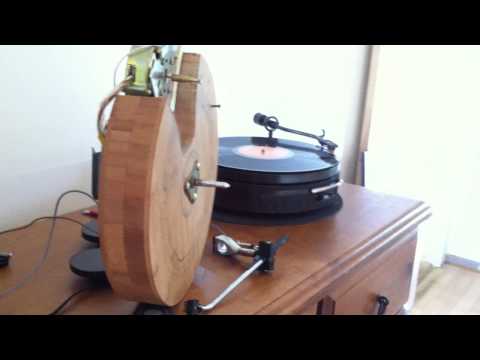 Pearl Jam Vinyl Record on my home made turntable - DIY - Record Player