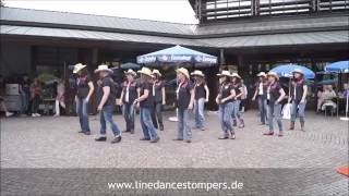 Walkin The Country -  Line Dance