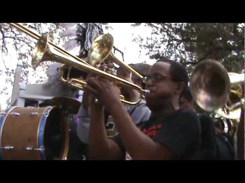 The Stooges Brass Band perform Ja Rule's 'I'm Always On Time'