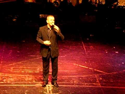 Tony Mouzayek canta en el SHOW de DARIYA MITSKEVICH en BUENOS AIRES