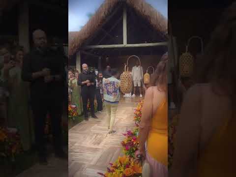 MR DAN APARECE DE SURPRESA EM CASAMENTO!!
