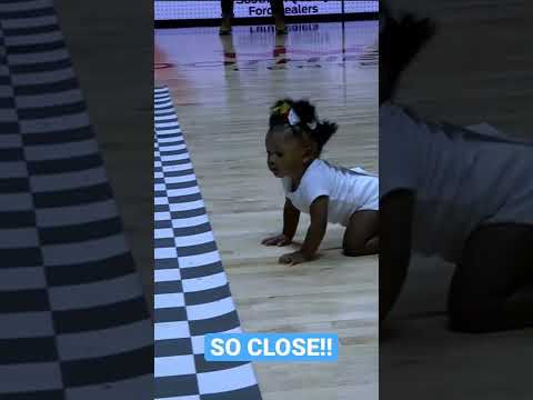 Nail-Biting Baby Race In New Orleans ????