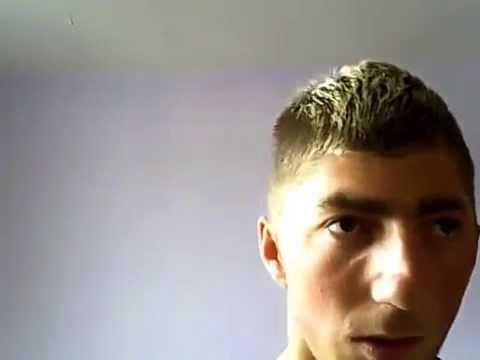 Szymon śpiewa ''Czasami trzeba zacząć od poczatku"