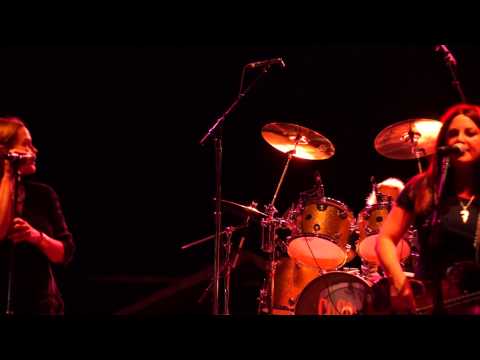 The Go Go's - Our Lips Are Sealed - Wichita RIver Fest - June 8, 2013