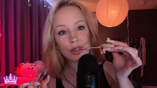 Download lagu Putting on lipgloss... the wrong way 🫦💄 | Tingle Master ASMR mp3