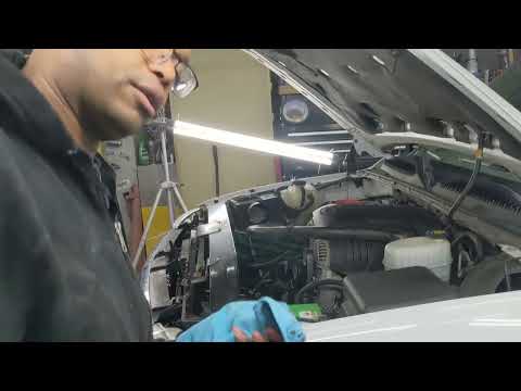 HOW TO REPLACE RADIATOR 2000 - 2006 GMC Yukon Suburban Tahoe Silverado Sierra 5.3 6.0 #3W1B #DIY