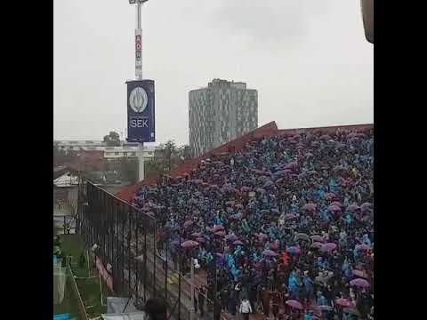 "La Hinchada de LAU" Barra: Los de Abajo • Club: Universidad de Chile - La U