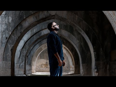 Agit Aykut - Sana Değmez (Official Music Video)