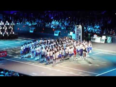 Songfestival medley van ZangExpress o.b.v. het Metropole orkest.