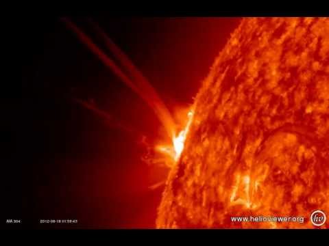 NASA images of a M5.5 class solar flare - Big eruption behind AR 1546 (August 18, 2012) - Video Vax