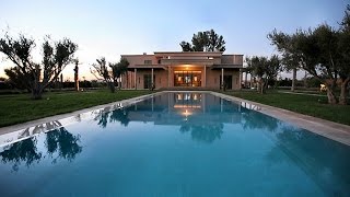 preview picture of video 'Villa Obama, raffinement architectural dans la palmeraie…'