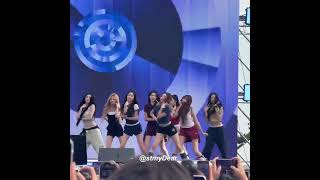 Download lagu Hearts2hearts 'ICONIC HEART' VERS KOREA SMTOWN RUN CLUB mp3
