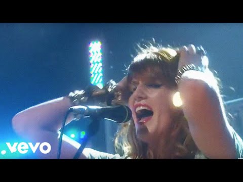 Florence + The Machine - Dog Days Are Over (Live at The BRIT Awards Launch Party, 2009)